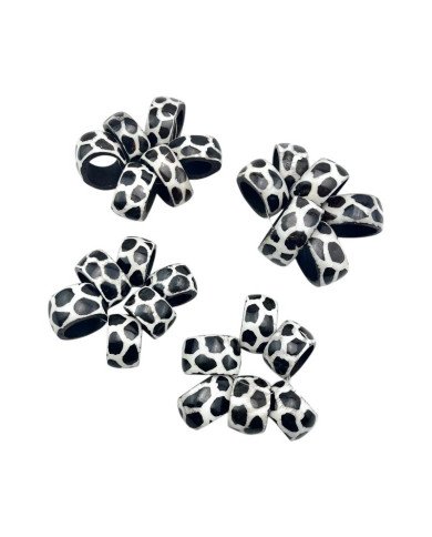 Handcarved Twiga Batik Bone African Napkin Rings