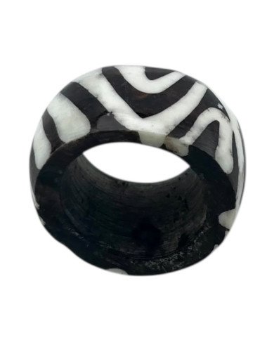 African Handcarved Mwendo Batik Bone Napkin Rings