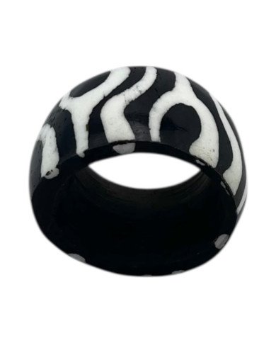 Mzani African Handcarved Batik Cow Bone Napkin Rings